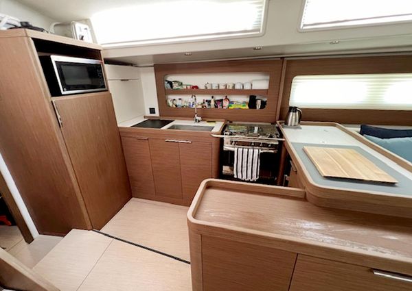 Beneteau OCEANIS-YACHT-54 image