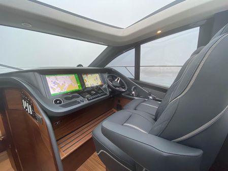 Princess Yachts V55 image