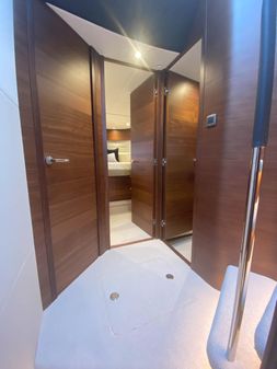 Princess Yachts V55 image