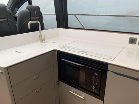 Princess Yachts V55 image