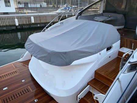 Princess Yachts V55 image