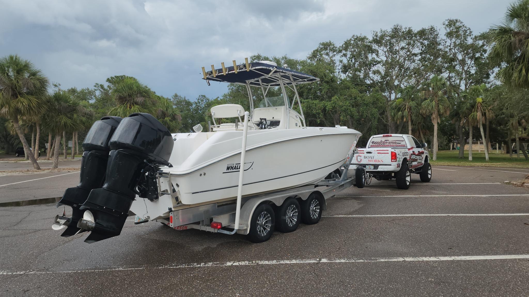 2002 Boston Whaler 270 outrage