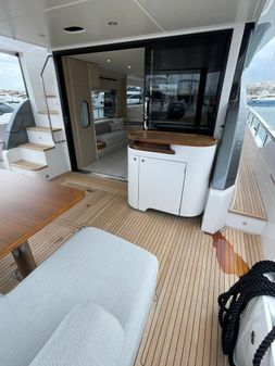 Azimut 68 FLY image