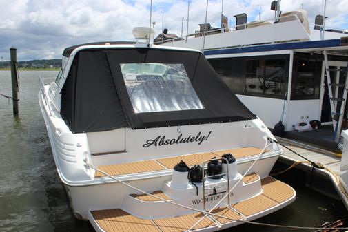 Sea Ray 400 Express Cruiser image