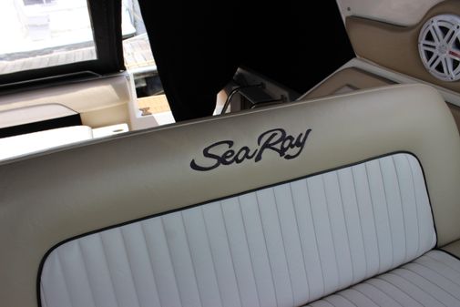 Sea Ray 400 Express Cruiser image