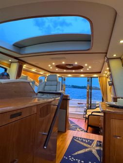 Tiara Yachts 5800 Sovran image