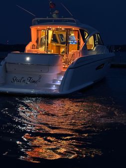 Tiara Yachts 5800 Sovran image