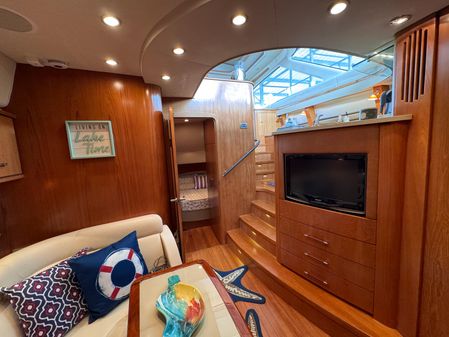 Tiara Yachts 5800 Sovran image