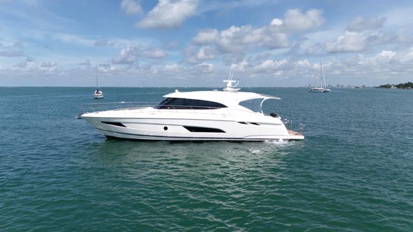 Riviera 5400 Sport Yacht image