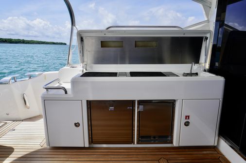 Riviera 5400 Sport Yacht image