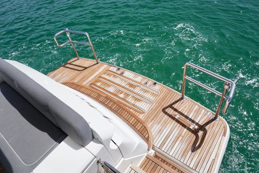 Riviera 5400 Sport Yacht image