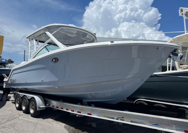 Robalo R317-DUAL-CONSOLE image