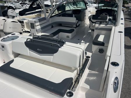 Robalo R317-DUAL-CONSOLE image