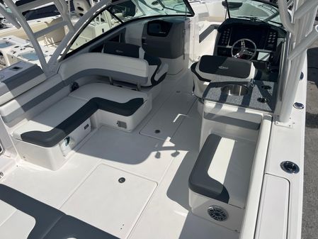 Robalo R317-DUAL-CONSOLE image