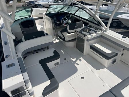 Robalo R317-DUAL-CONSOLE image