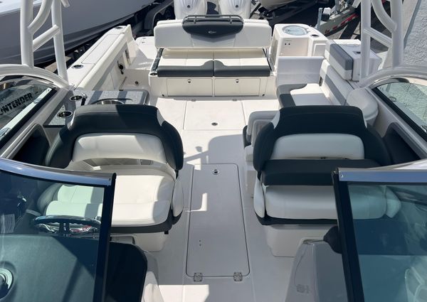 Robalo R317-DUAL-CONSOLE image