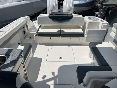 Robalo R317-DUAL-CONSOLE image