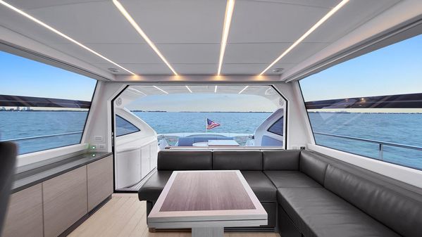 Pershing 62' image