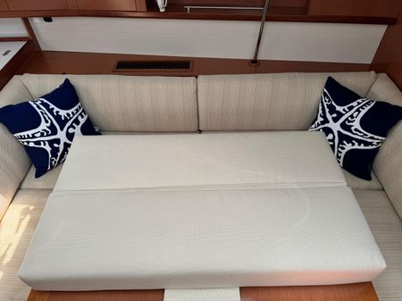 Beneteau 46 image