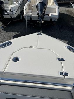 Cobia 265-CENTER-CONSOLE-OPEN image