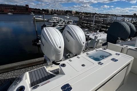 Cobia 265-CENTER-CONSOLE-OPEN image