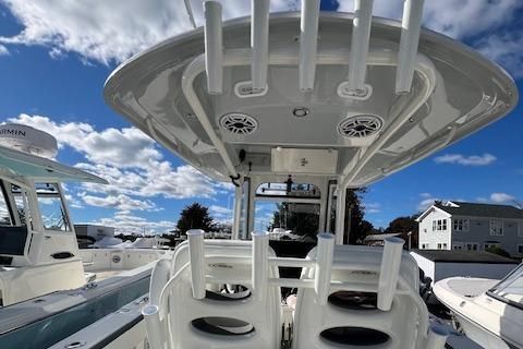 Cobia 265-CENTER-CONSOLE-OPEN image