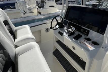 Cobia 265-CENTER-CONSOLE-OPEN image