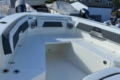 Cobia 265-CENTER-CONSOLE-OPEN image