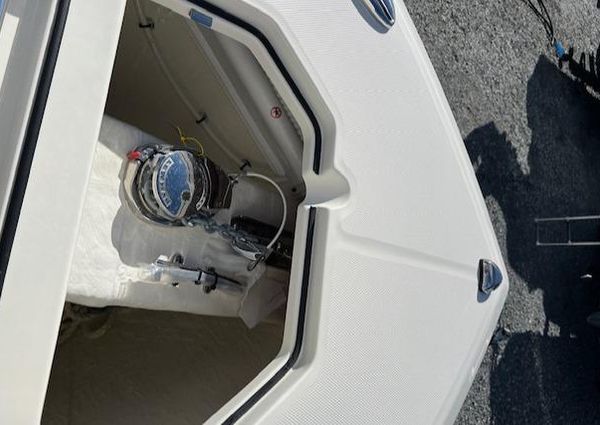 Cobia 265-CENTER-CONSOLE-OPEN image