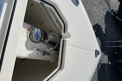 Cobia 265-CENTER-CONSOLE-OPEN image