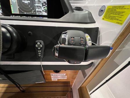 Axopar 28 CABIN image