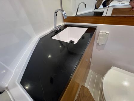 Axopar 28 CABIN image