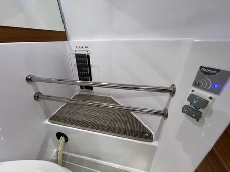 Axopar 28 CABIN image