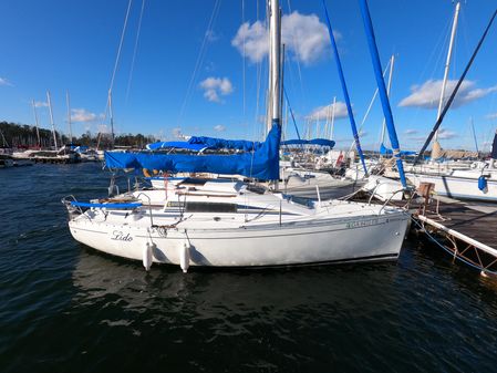 Beneteau 235 image