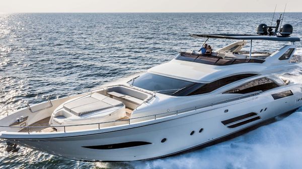 Dominator 800