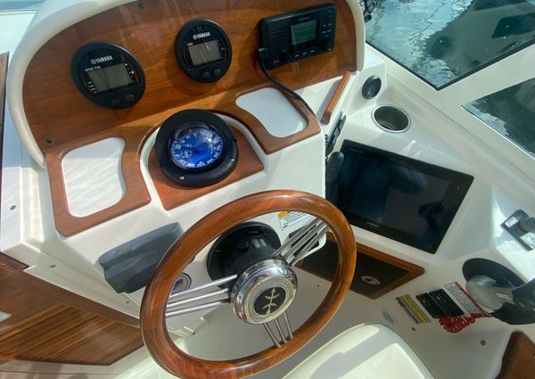 Hunt Yachts Harrier 26 image