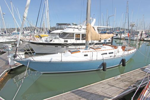 Newport C&C 41S image