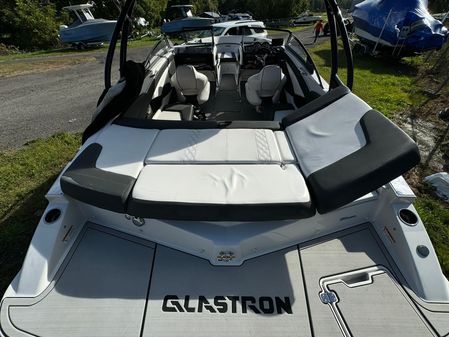 Glastron GT225 image