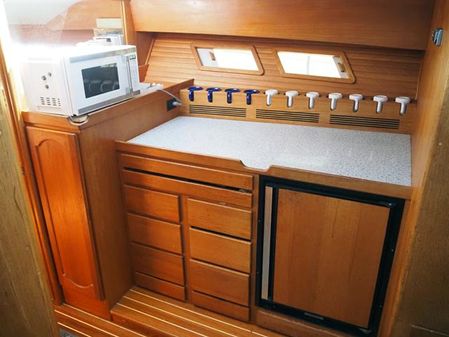 Trojan F-32 Sportfish image