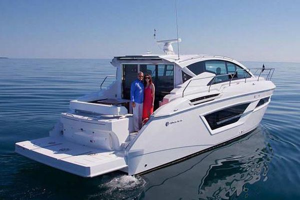 Cruisers Yachts 46 Cantius - main image