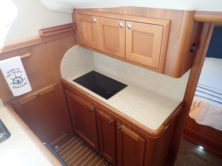 Mainship 34 Trawler image