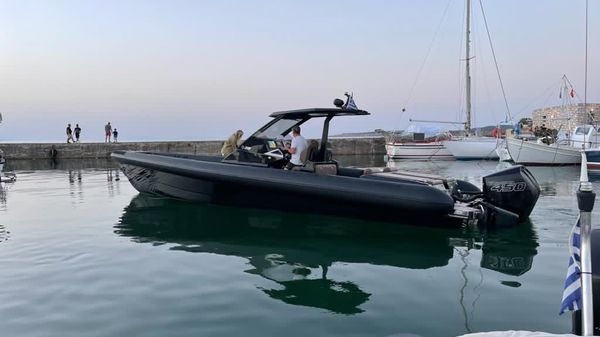 Technohull 38 Grand Sport