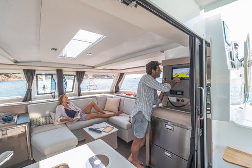 Fountaine Pajot Isla 40 image