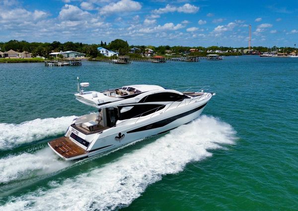 Galeon 560 Sky image