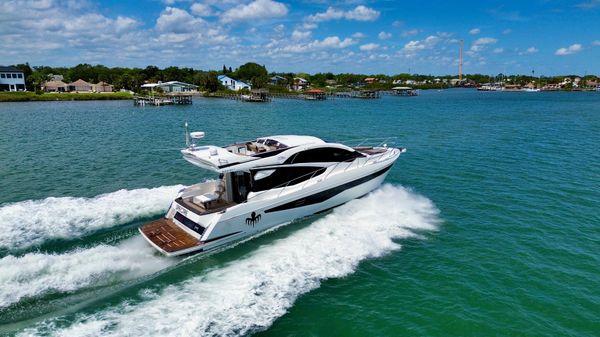 Galeon 560-SKY image