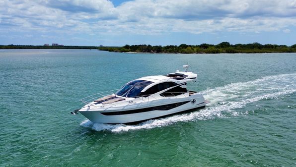 Galeon 560-SKY image