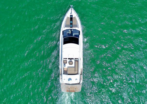 Galeon 560 Sky image