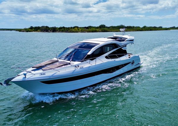 Galeon 560 Sky image