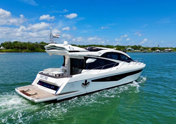 Galeon 560 Sky image