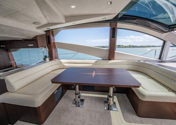 Galeon 560 Sky image